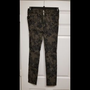 Rue21 Skinny Camo Pants